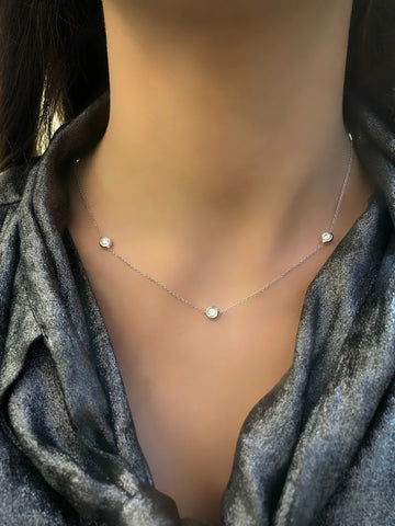 Six diamond necklace